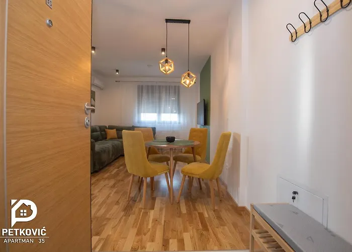 Διαμέρισμα Petkovic 35 Jagodina