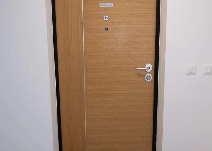 Petkovic 35 Διαμέρισμα Jagodina